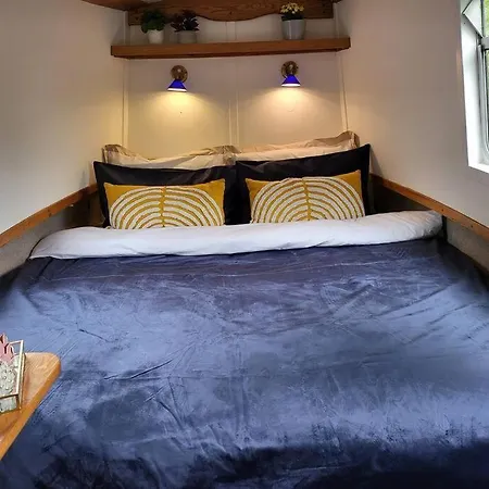 Cosy Canal Boat In Little Venice For Family & Friends London Exterior photo